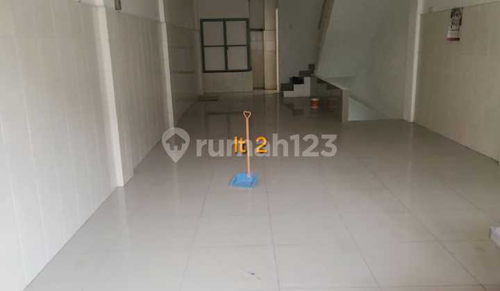 Shop House in Duta Harapan Indah Complex, Jl. Duta Harapan Indah, Kapuk Muara, Penjaringan, North Jakarta City. Size 4.5X15m. 4 Floors. 3.5M Negotiable!! Unit Ready Shop House in Duta Harapan Indah Complex, Jl. Duta Harapan Indah, Kapuk Muara, Penjaringan, North Jakarta City. Size 4.5X15m. 4 Floors. 3.5M Negotiable!! Unit Ready