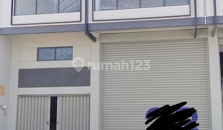 Warehouse in Duta Indah Starhub, Jl. Darussalam Utara, Belendung, Benda, Tangerang City, Banten. Size 9x31.5m. Office 3.5 Floors. 230jt/year. Warehouse in Duta Indah Starhub, Jl. Darussalam Utara, Belendung, Benda, Tangerang City, Banten. Size 9x31.5m. Office 3.5 Floors. 230jt/year.