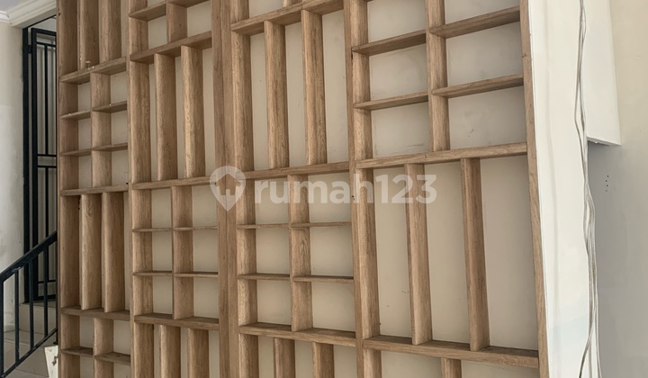 Ruko Di Green Lake City, Jl. Green Lake City, Petir, Cipondoh, Kota Tangerang, Banten.. Uk 4.5x15m. 3.5 Lantai. Unit Ready. Hadap Jalan Raya.. 110jt/tahun