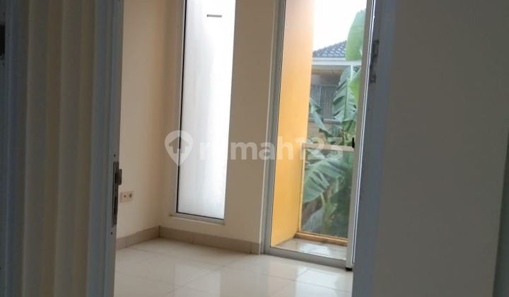 House in Green Lake City Cipondoh Tangerang 2