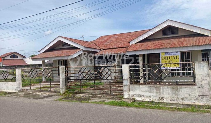 Dijual 2 unit Rumah Plus Tanah Luas Dekat Jalan Imam Munandar