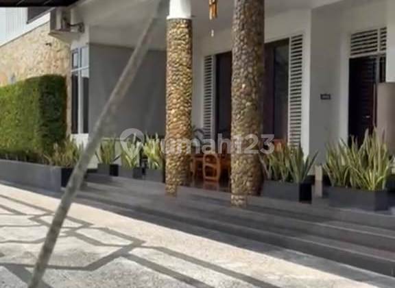 Dijual Rumah Cantik dan Mewah Siap Huni Dekat Jalan HangTuah