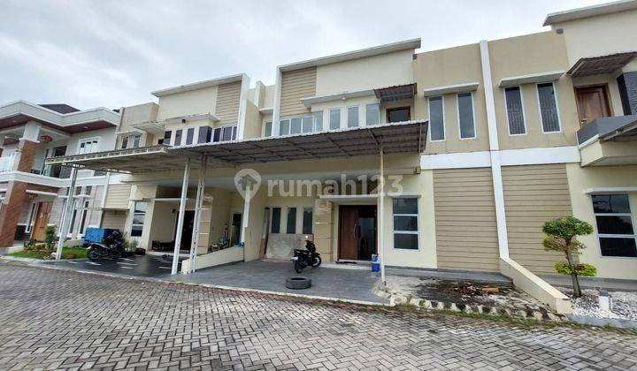 Dijual Rumah Cluster di Soekarno Hatta 1