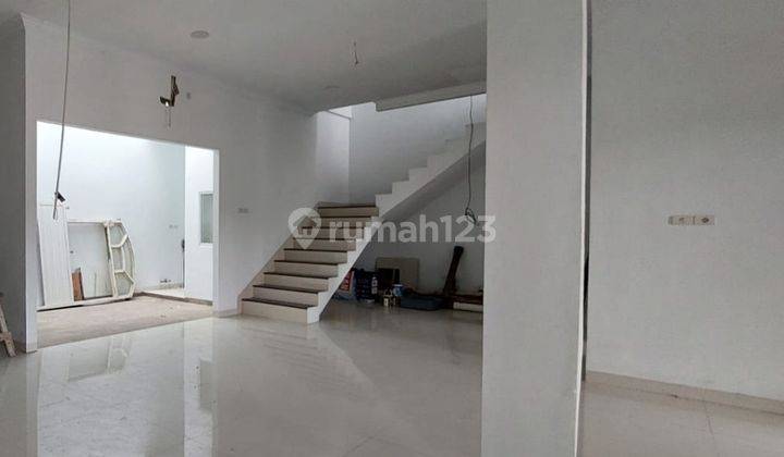 Dijual Rumah Cluster di Soekarno Hatta 2