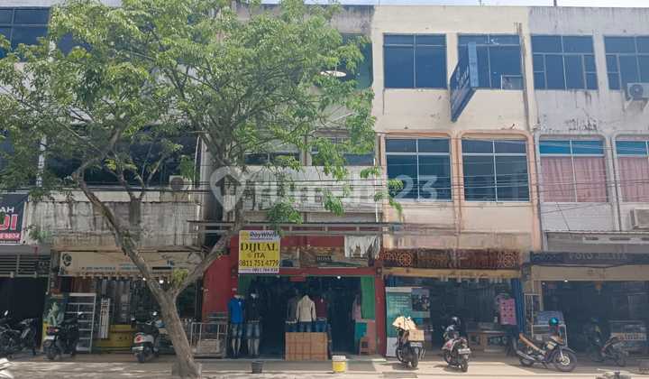 Dijual Ruko 3 Lantai di jalan Ahmad Yani