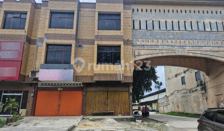 Disewakan Ruko di Jalan Tuanku Tambusai Ujung