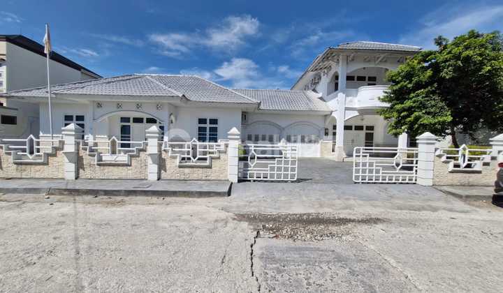 For Rent: Mess and Office in a Strategic Location Near Jl. Soekarno Hatta For Rent: Mess and Office in a Strategic Location Near Jl. Soekarno Hatta