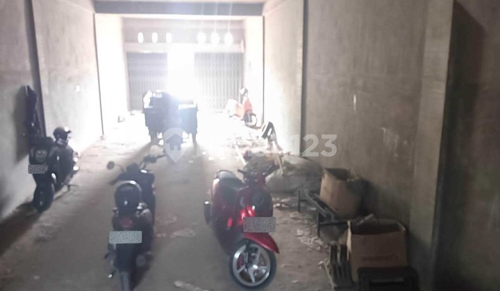 For Sale New 3.5-Story Shophouse in Air Hitam Area 2