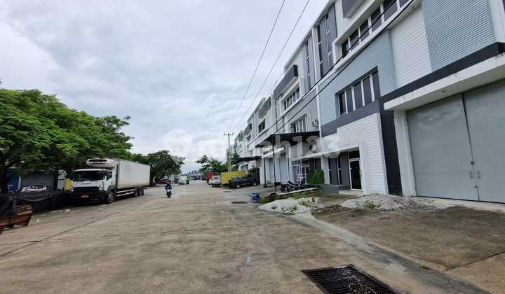 Dijual Gudang Di Komplek Pergudangan Air Hitam