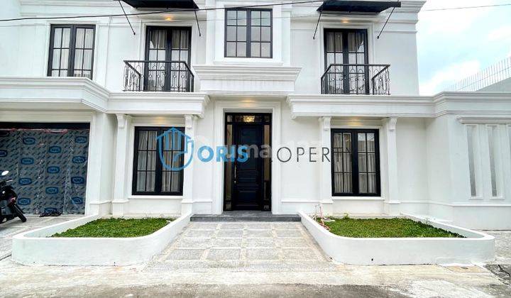 New American Classic Townhouse Fully Furnished Bangka - Kemang 2