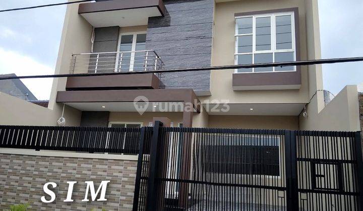 Turun Harga Jual Rumah New Gress Modern 2 Lantai di Mulyosari 1