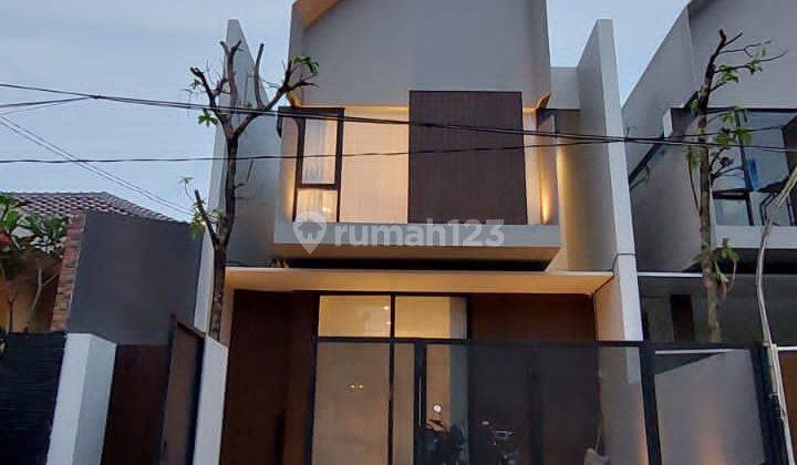 Dijual Rumah Furnish New Gress Model Scandinavian di Mulyosari 1