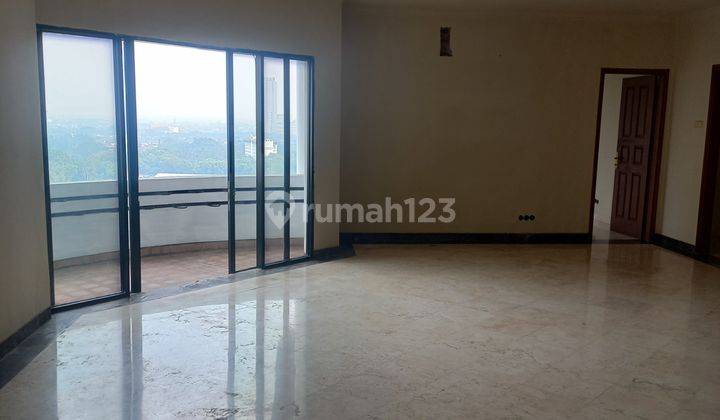 Penthouse Murah 195m2 Kondominium Golf Karawaci dengan Spectacular View Golf  1