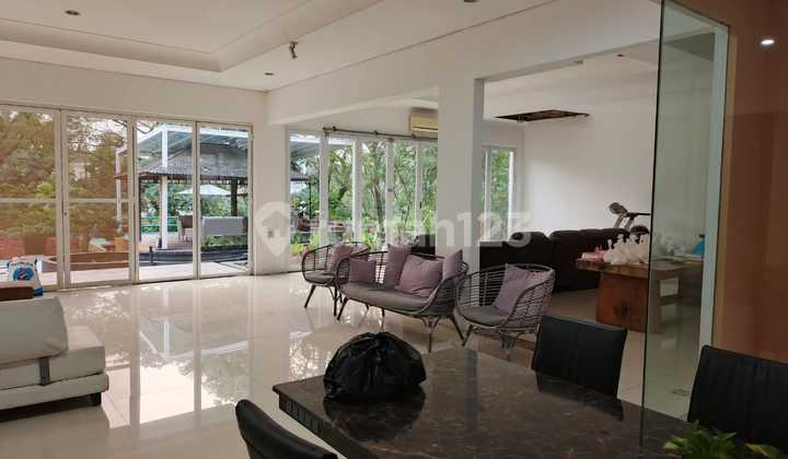 Rumah Luxury Di Green Bsd