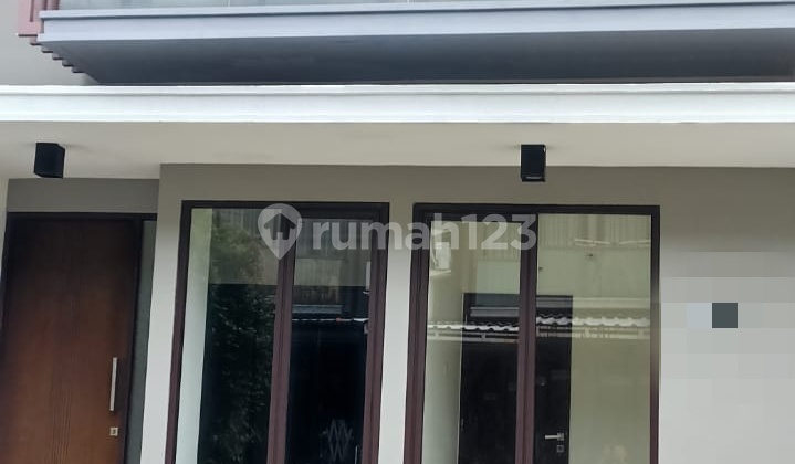 Rumah Cantik Di Golden City Bekasi Utara