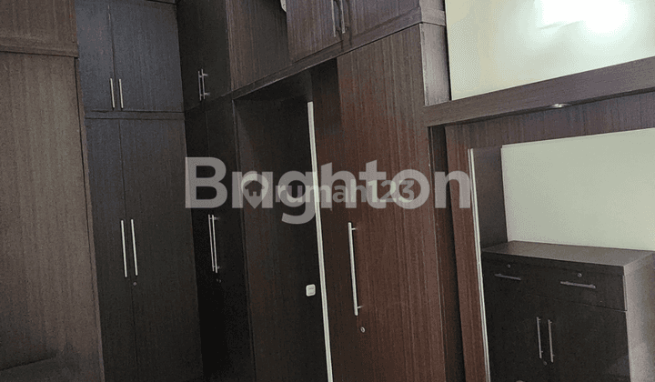 Rumah 3 Lantai SEMI FURNISHED ( Hampir full furnished) 1