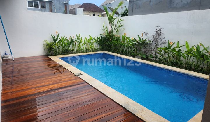Villa Elegan Dijual di Lokasi Strategis Canggu