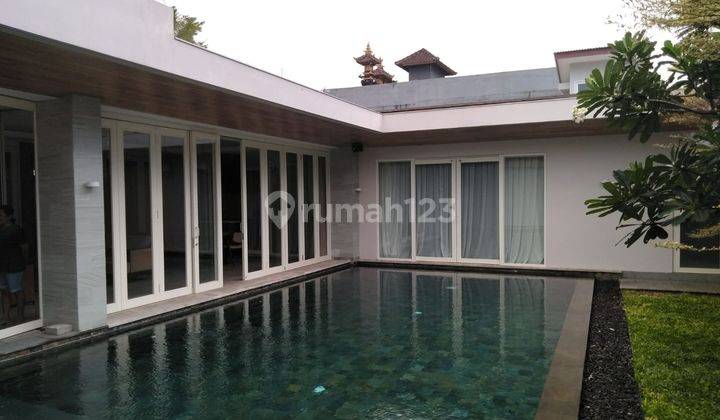 MODERN VILLA LOCATION SEMINYAK 1