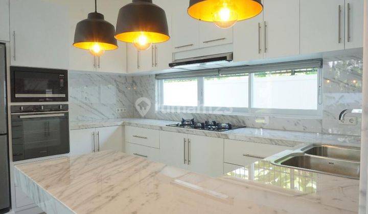 Villa Baru Furnished style Minimalist Modern Di Lovina Bali 12