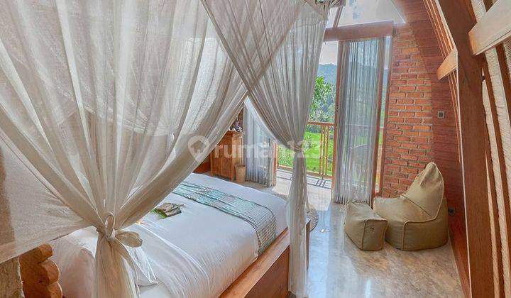 Private Villa Furnished dengan View Padi Dan Gunung Agung 16