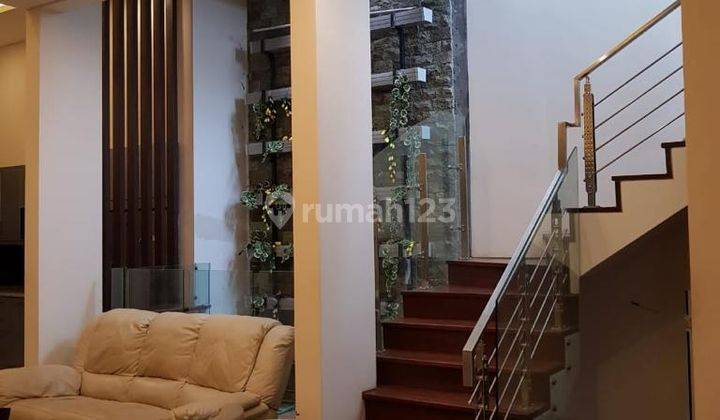 DIJUAL RUMAH MODERN MINIMALIS PUSAT KOTA RENON  1