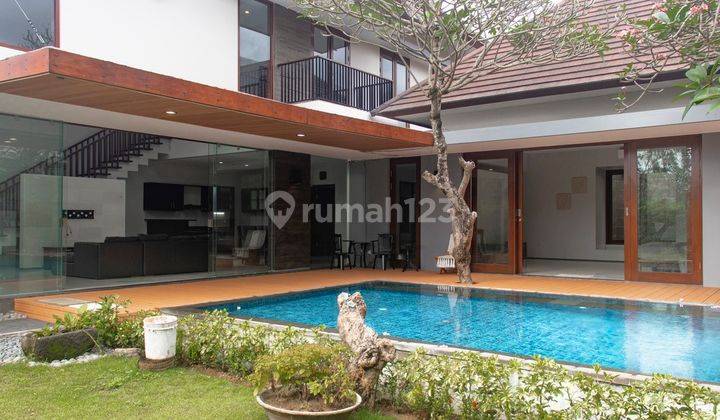 Two-story luxury villa style house for sale in Denpasar 1