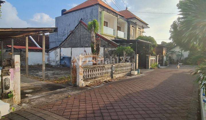 Small plot of land for sale in strategic location in Kuta area 2