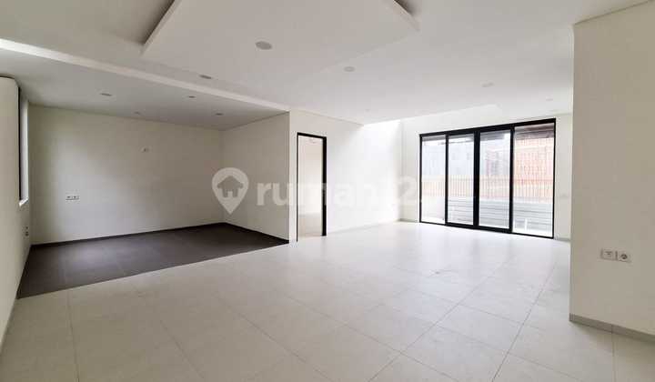 Rumah Modern 3 Lantai di Dalung Dekat Canggu