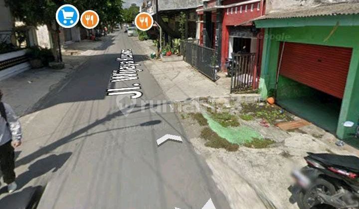 Tanah Pinggir Jalan Raya Condongcatur Utara Terminal