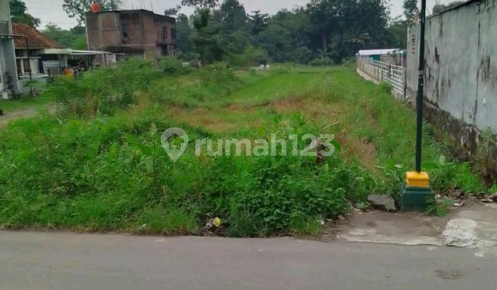 Tanah Sangat Strategis Jln Baturan Banyuraden Gamping