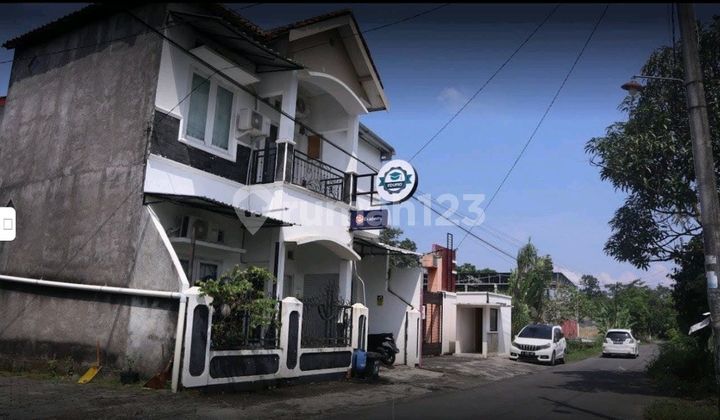 Rumah 2 Lantai Sangat Strategis Maguwoharjo Dlm Ringroad 1