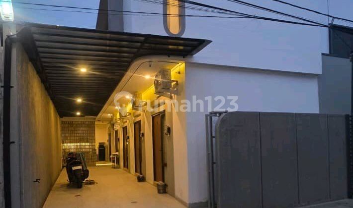 Exclusive Boarding House 10 Bedrooms Condongcatur 5 Minutes to UGM