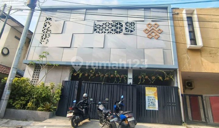 Exclusive 15-Bedroom Boarding House in Seturan Campus Area Exclusive 15-Bedroom Boarding House in Seturan Campus Area