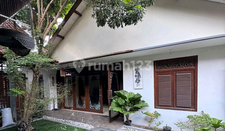 Very Strategic House Fully Furnished Maguwoharjo Sleman 2