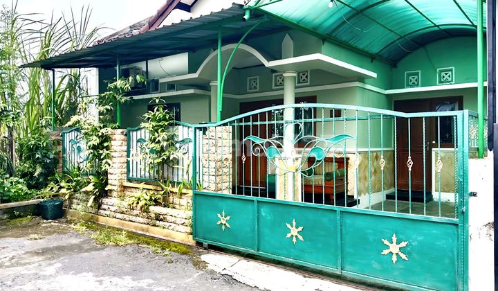 Rumah Lingkungan Ekslusif Lokasi Seturan Area Kampus 1