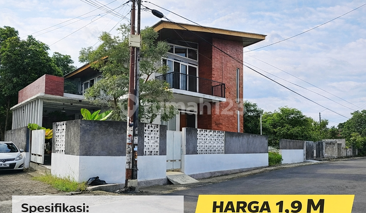 Rumah Industrial Modern 2 Lantai Dekat Exit Tol Jogja - 5 KT, LT 194 M², Purwomartani Kalasan