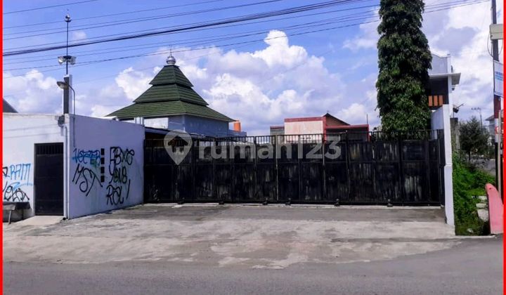 Warehouse by the Manisrenggo Klaten Highway Warehouse by the Manisrenggo Klaten Highway