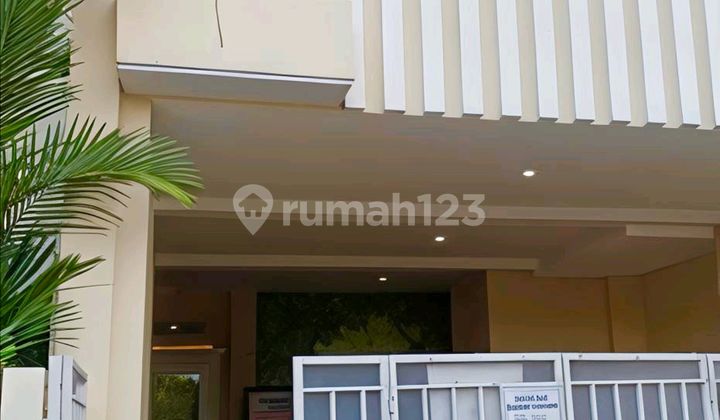 Exclusive 9-Bedroom Boarding House in Seturan Area, YKPN Campus 1