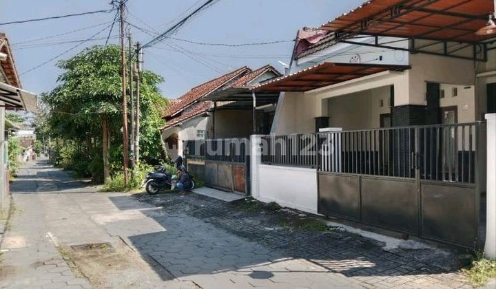 Rumah Sangat Nyaman Dan Strategis Pugeran Maguwoharjo Rumah Sangat Nyaman Dan Strategis Pugeran Maguwoharjo