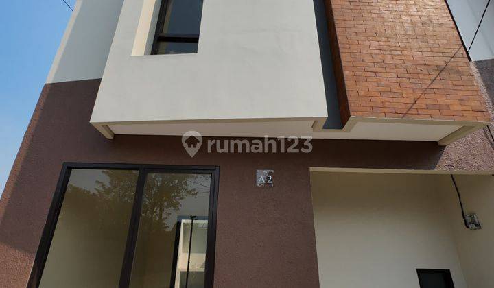 Rumah 2 Lantai Design Skandinavian di Sukahati Cibinong, Dekat Stasiun Bojonggede Dan Tol Cibinong Dan Tol Sentul, Fasilitas Kolam Renang Anak  2