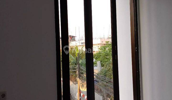 Townhouse 2 Lantai Di Utan Kayu Jaktim, Strategis Dekat Lrt, Kampus Unj Dan Pintu Tol Rawamangun 2