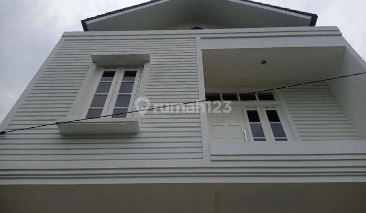 Rumah 2 Lantai Dipondok Gede Hanya 15 Menit Ke Pintu Tol Jatiwarna Dan Tol Jatibening, Bebas Pilih Opsi 3 Design, Layout Boleh Custom  1