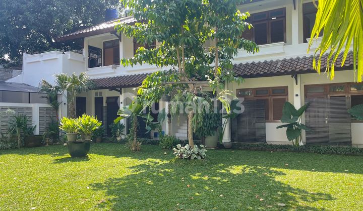 For Rent House Spacious Garden Menteng Central Jakarta