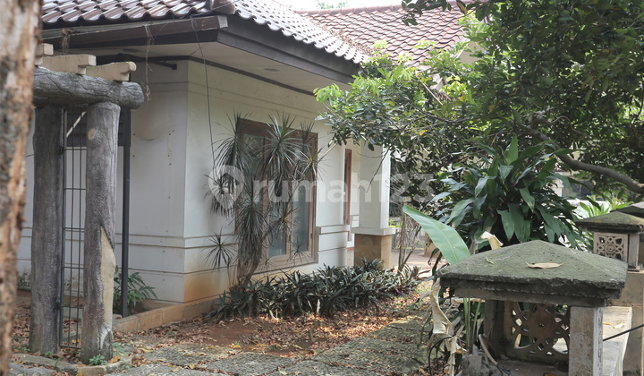 Dijual Rumah Hitung Tanah Dukuh Patra Kuningan Jakarta Selatan