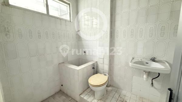 Cheap Shop House for Sale in Makassar 2