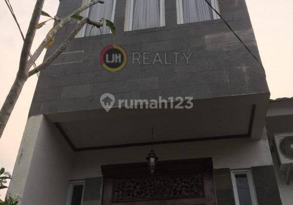  Dijual Rumah Bagus dan Terawat di Serua, Depok 1