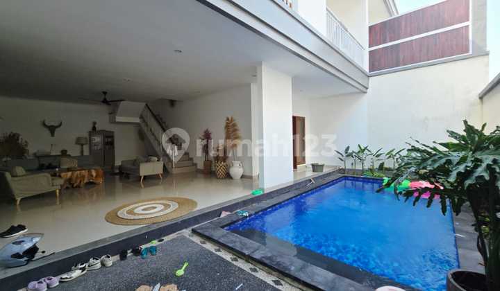 Villa Modern Minimalis Gunung Salak Dekat Konsulat Perancis