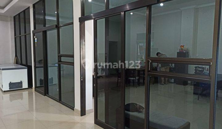 Gudang Cold Storage di Jl Gunung Agung  9