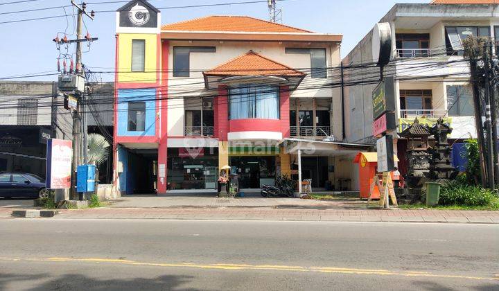 Building for sale or rent 3 floors in Tohpati  1