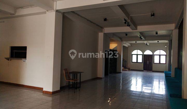 Ruko 2 Lantai Gandeng di Gatot Subroto Barat  6